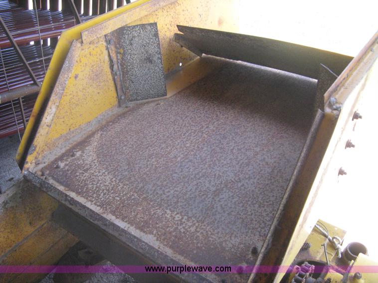 image for item A6445 James Way Bermuda sprig digger