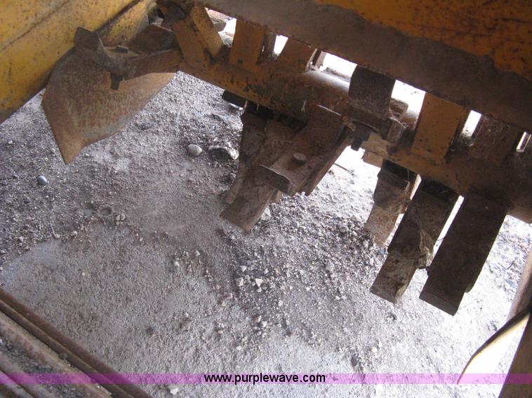 image for item A6445 James Way Bermuda sprig digger