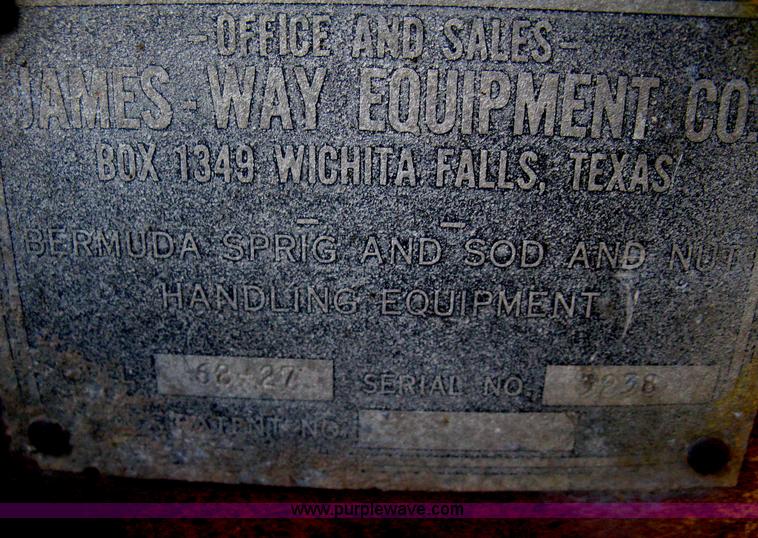 image for item A6445 James Way Bermuda sprig digger