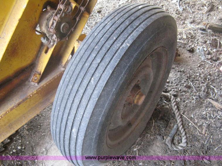 image for item A6445 James Way Bermuda sprig digger