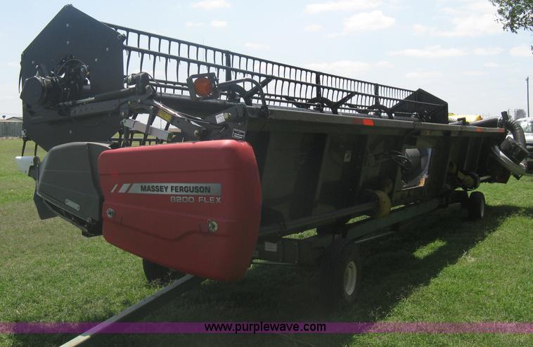 image for item A6448 Massey-Ferguson 8200 flex header with Crary air reel
