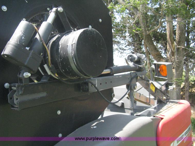 image for item A6448 Massey-Ferguson 8200 flex header with Crary air reel