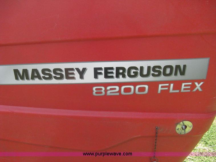 image for item A6448 Massey-Ferguson 8200 flex header with Crary air reel