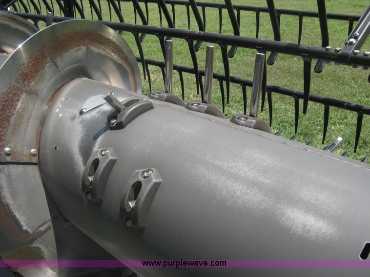 image for item A6448 Massey-Ferguson 8200 flex header with Crary air reel