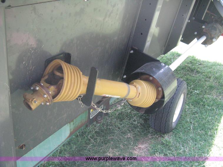 image for item A6448 Massey-Ferguson 8200 flex header with Crary air reel