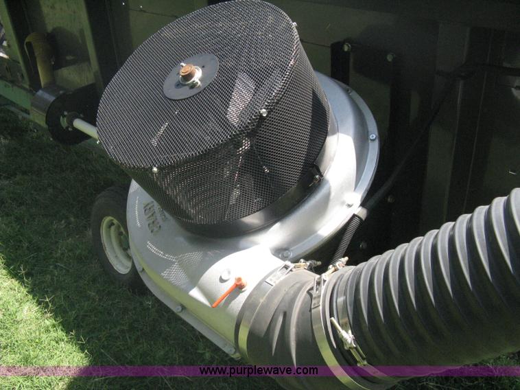 image for item A6448 Massey-Ferguson 8200 flex header with Crary air reel