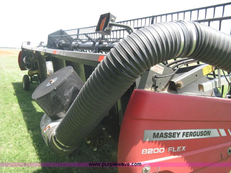 image for item A6448 Massey-Ferguson 8200 flex header with Crary air reel
