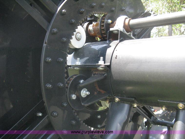 image for item A6448 Massey-Ferguson 8200 flex header with Crary air reel