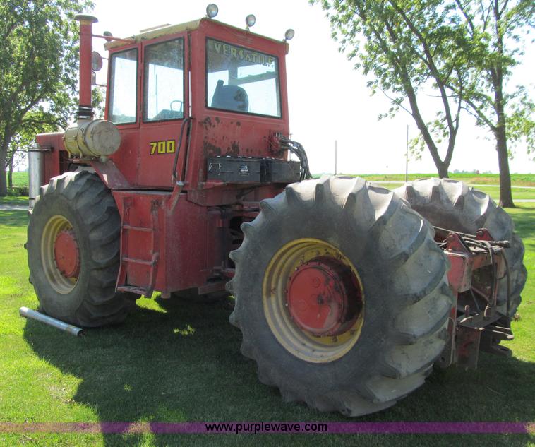 image for item A8331 1972 Versatile 700 tractor
