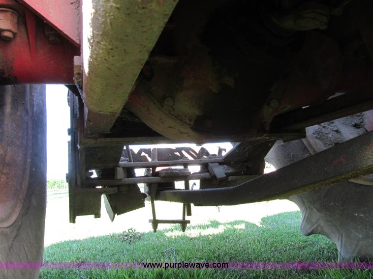 image for item A8331 1972 Versatile 700 tractor