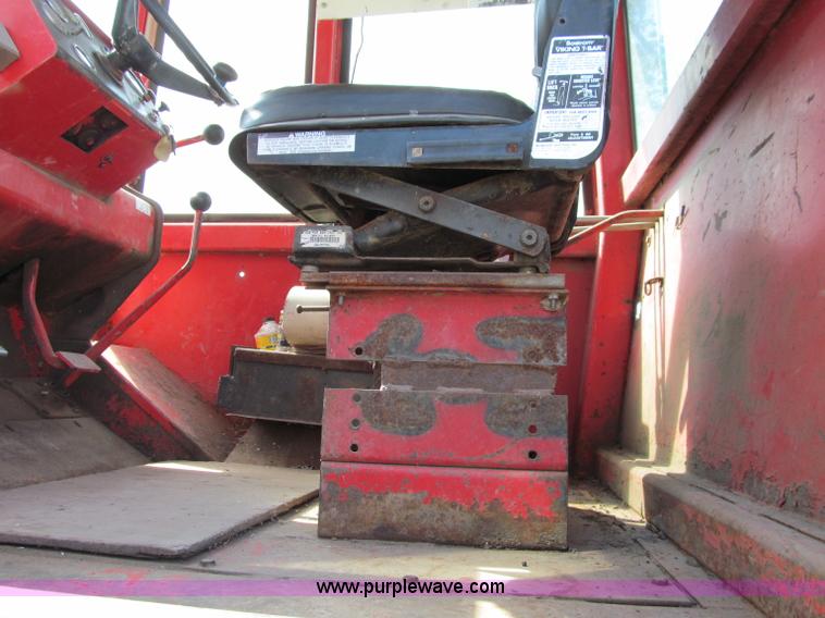 image for item A8331 1972 Versatile 700 tractor