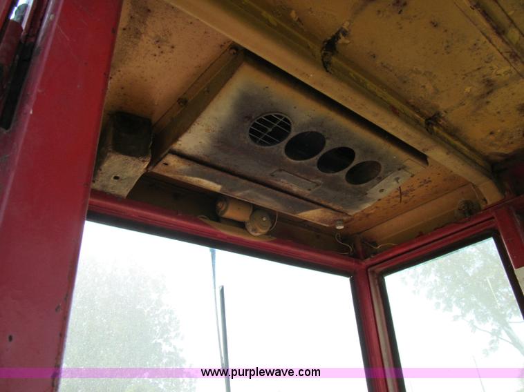 image for item A8331 1972 Versatile 700 tractor