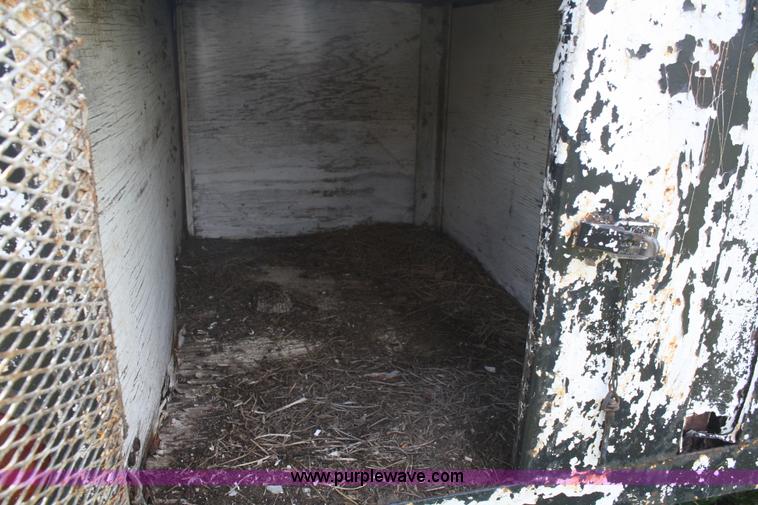 image for item B6714 Enclosed dog trailer