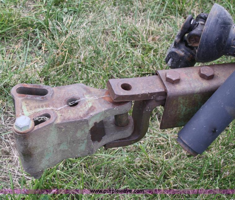 image for item B6720 1974 John Deere 336 square baler