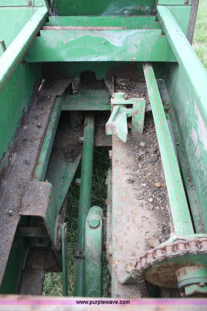 image for item B6720 1974 John Deere 336 square baler