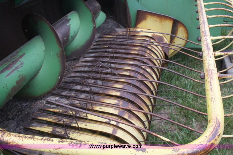 image for item B6720 1974 John Deere 336 square baler