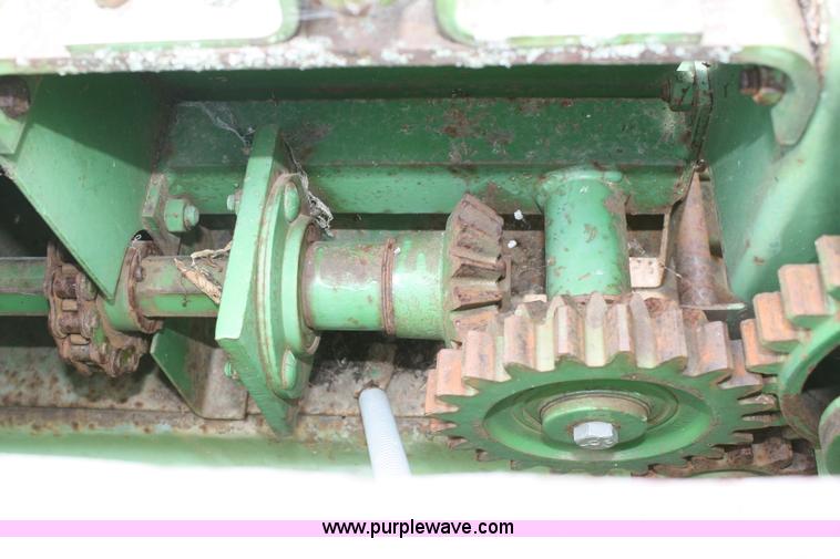 image for item B6720 1974 John Deere 336 square baler