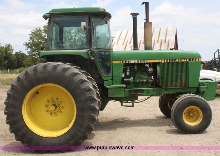 image for item B6724 1979 John Deere 4640 tractor