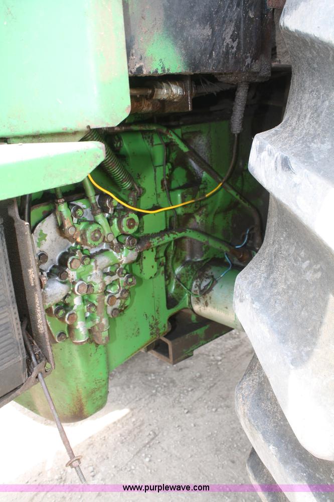 image for item B6724 1979 John Deere 4640 tractor