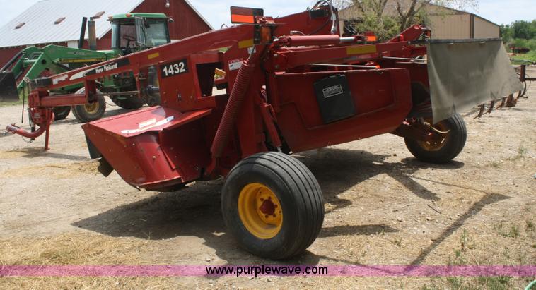 image for item B6725 2007 New Holland 1432 Discbine mower conditioner