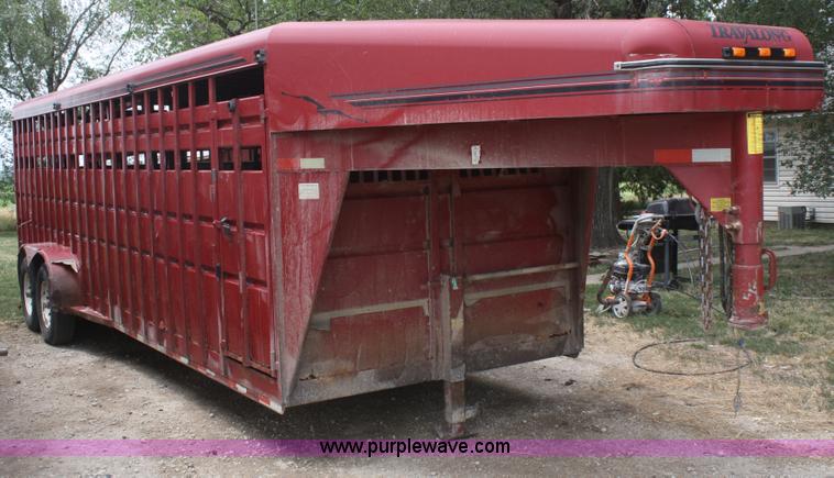 image for item B6727 2000 Travalong 24' gooseneck livestock trailer