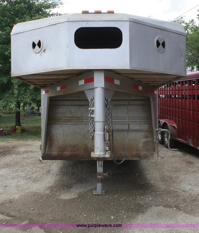 image for item B6728 1996 Titan 20' gooseneck livestock trailer