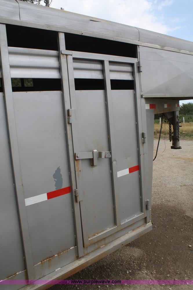image for item B6728 1996 Titan 20' gooseneck livestock trailer
