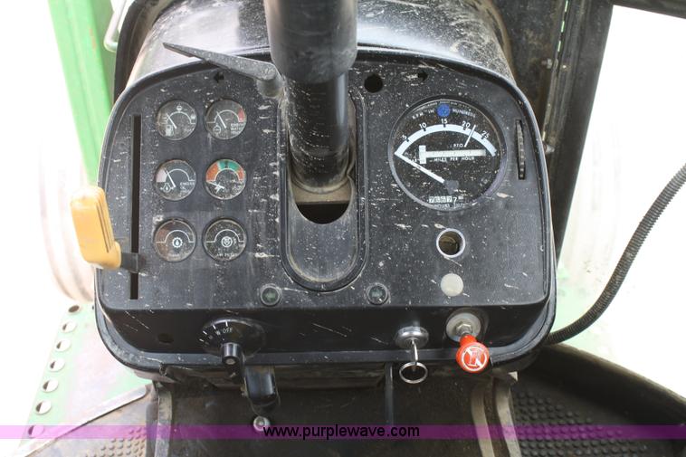 image for item B6729 1974 John Deere 4430 tractor