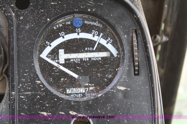 image for item B6729 1974 John Deere 4430 tractor