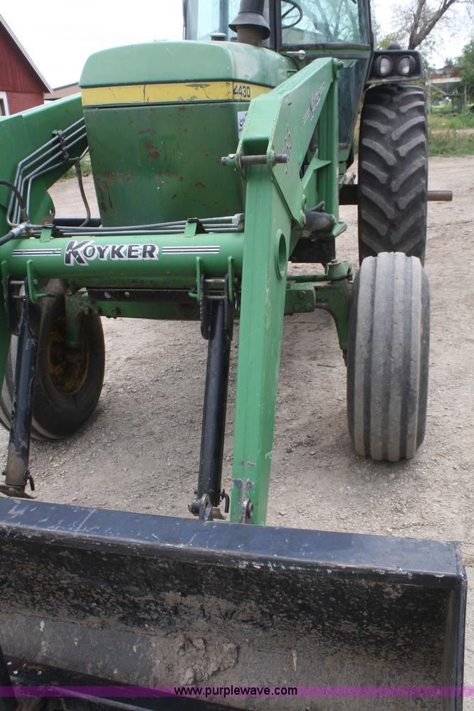 image for item B6729 1974 John Deere 4430 tractor