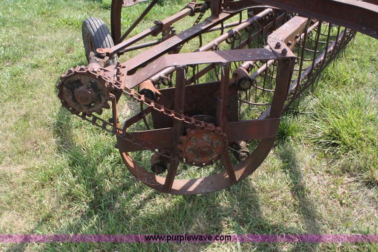 image for item B6730 Dearborn 14-20 side delivery rake