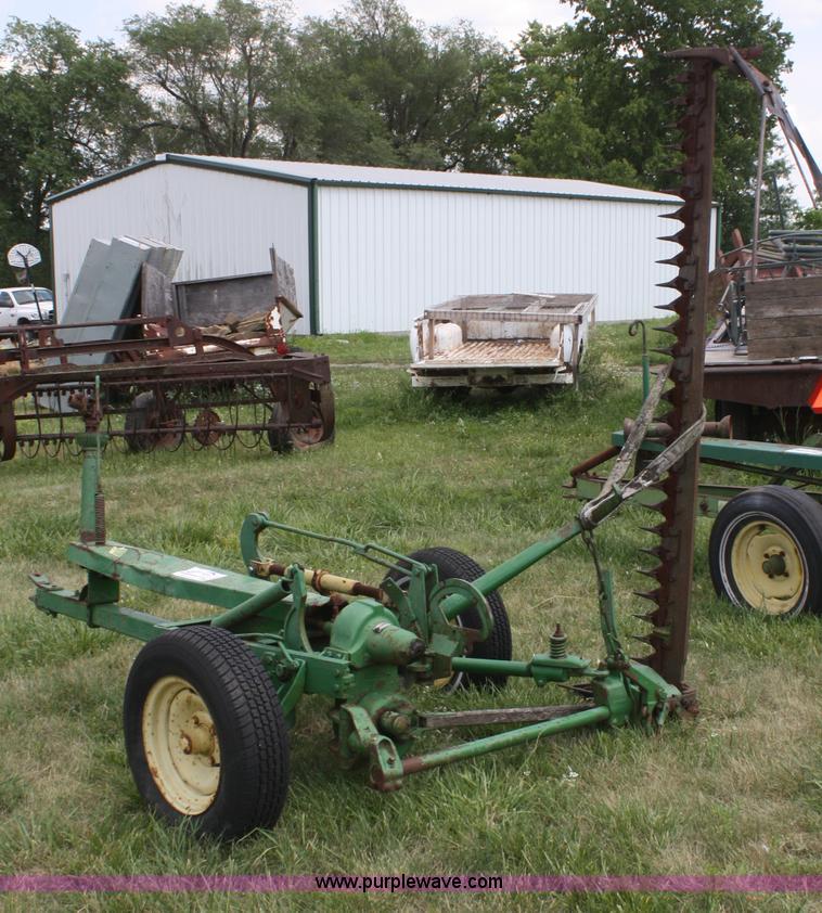 image for item B6731 John Deere 11 sickle mower