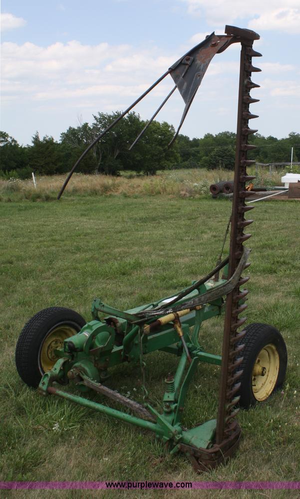 image for item B6731 John Deere 11 sickle mower