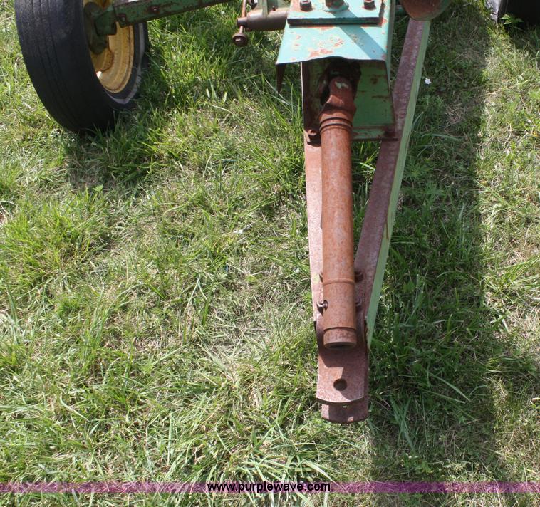 image for item B6732 John Deere 9' sickle mower