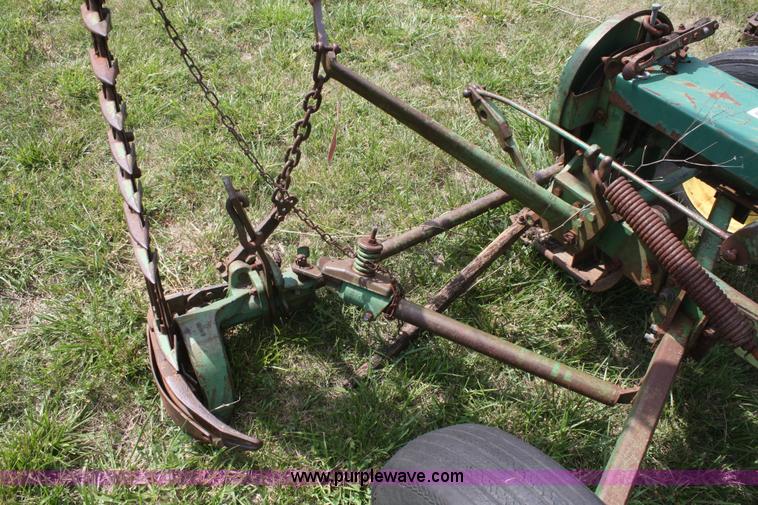 image for item B6732 John Deere 9' sickle mower