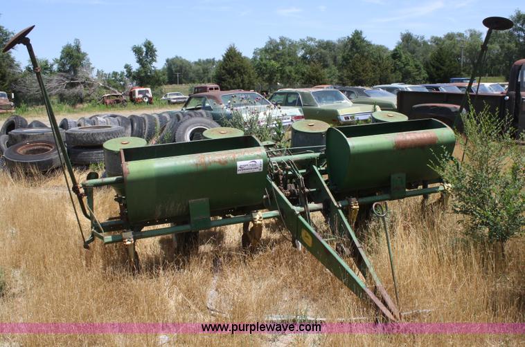 image for item B6737 John Deere 494A four row planter