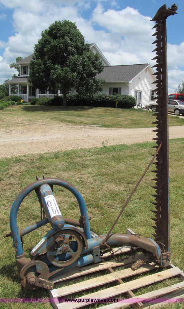 image for item C2254 Ford 501 7' sickle mower