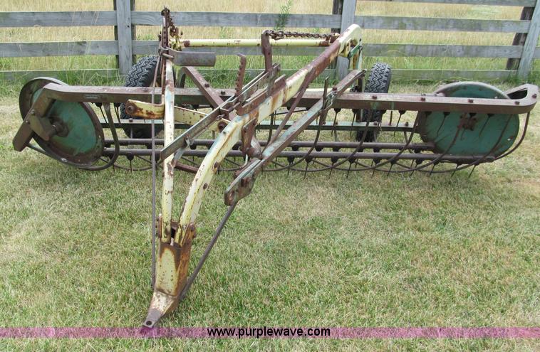 image for item C2256 John Deere 640 rake