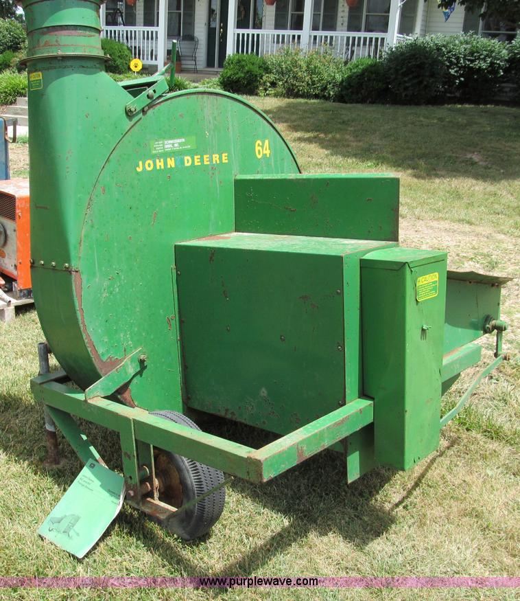 image for item C2257 John Deere 64 silage blower