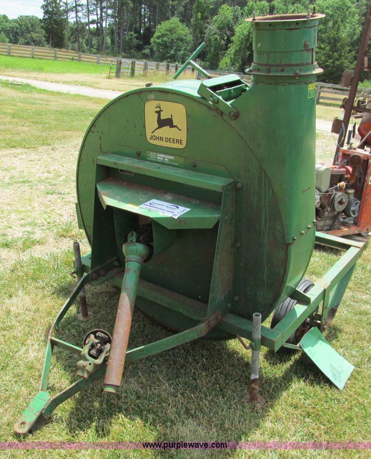 image for item C2257 John Deere 64 silage blower