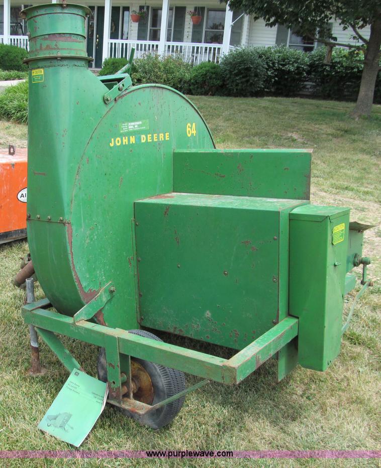 image for item C2257 John Deere 64 silage blower