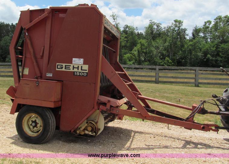 image for item C2268 Gehl 1500 round baler