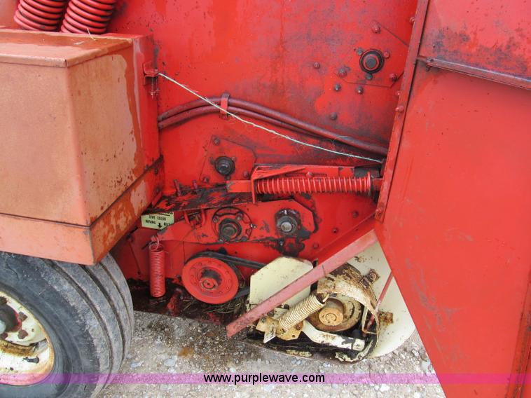 image for item C2268 Gehl 1500 round baler