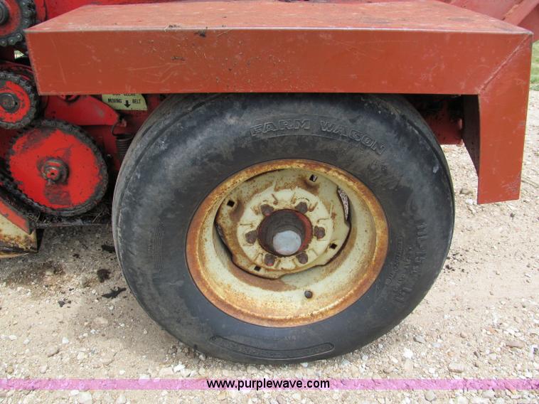 image for item C2268 Gehl 1500 round baler