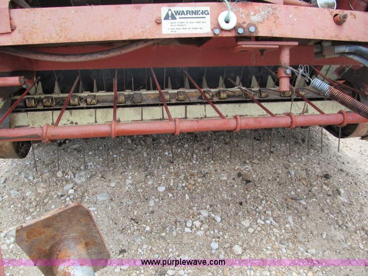image for item C2268 Gehl 1500 round baler