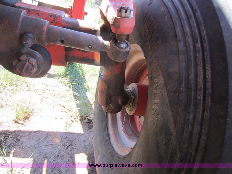 image for item D2026 Case 2090 tractor