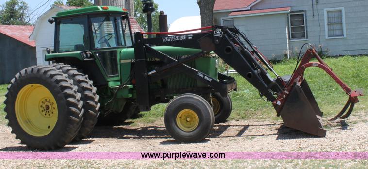 image for item D5177 1982 John Deere 4640 tractor