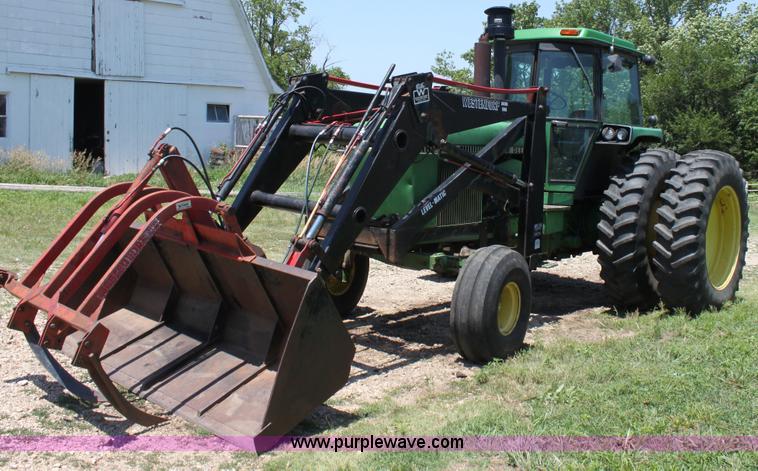 image for item D5177 1982 John Deere 4640 tractor