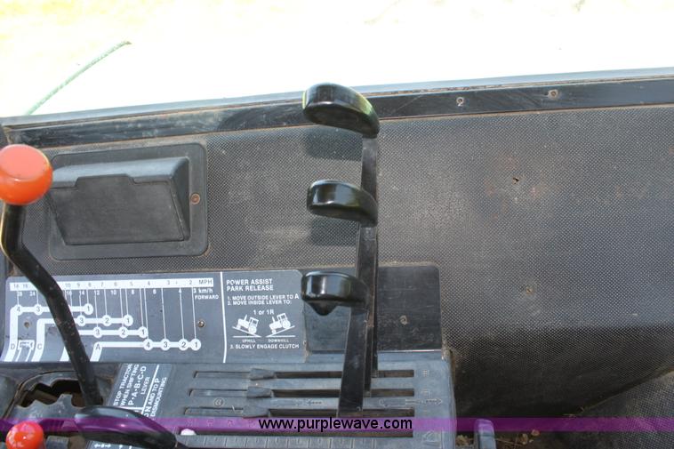 image for item D5177 1982 John Deere 4640 tractor