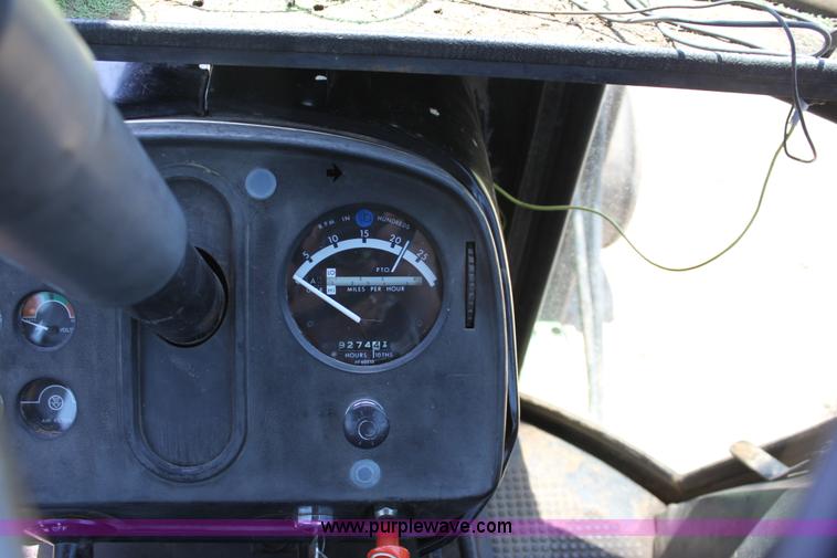 image for item D5177 1982 John Deere 4640 tractor